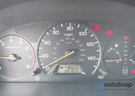 2000 Honda Accord 2.3 Ex from USA, damaged, VIN 1HGCG6685YA088379